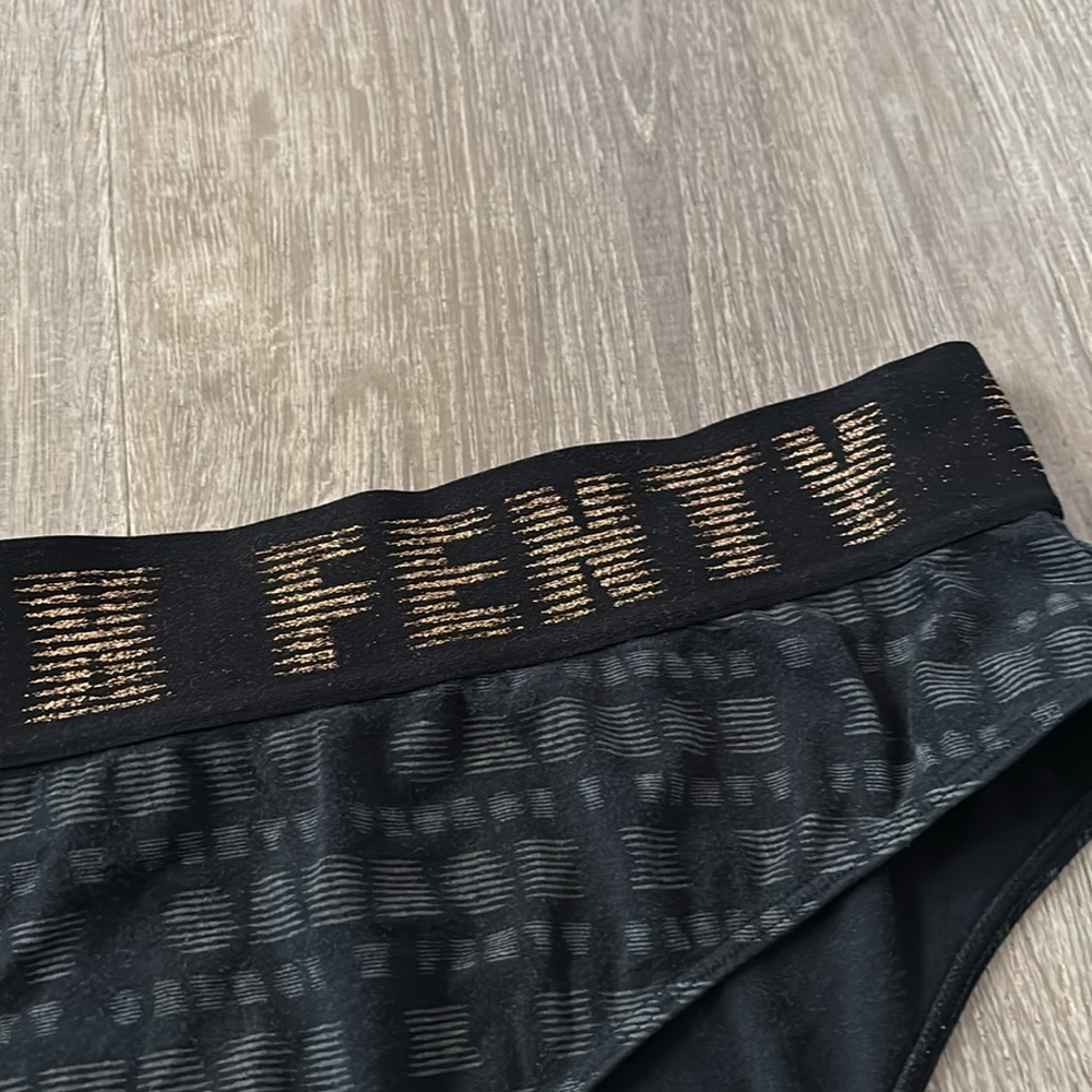 Fenty X Savage Logo Brief - Picture 2 of 4